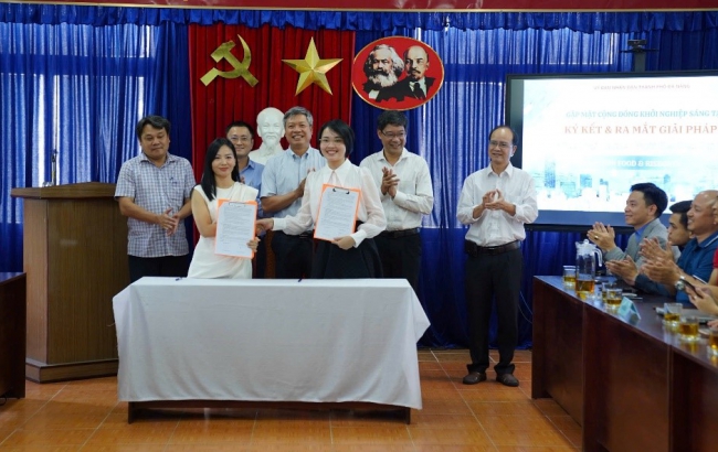 Ra mắt dự án “Nông trại online Lạc Sơn - Nuôi heo đen vui vẻ” với sự kết nối và hỗ trợ từ Trung tâm Hỗ trợ Khởi nghiệp Đổi mới sáng tạo Đà Nẵng