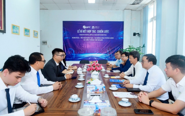 Strategic Cooperation Signing Ceremony between Saigon Postel (SPT) and Naiscorp Robotics