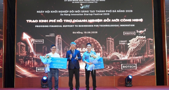 Da Nang Provides Technology Innovation Funding Support to Two Businesses