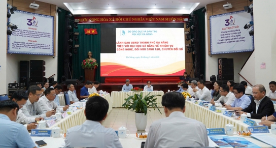 Lãnh đạo UBND thành phố Đà Nẵng làm việc với Đại học Đà Nẵng về khoa học công nghệ, đổi mới sáng tạo và chuyển đổi số