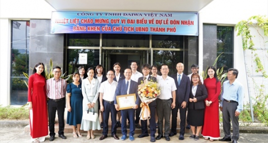 LỄ TRAO BẰNG KHEN CỦA CHỦ TỊCH UBND THÀNH PHỐ CHO CÔNG TY TNHH DAIWA VIỆT NAM