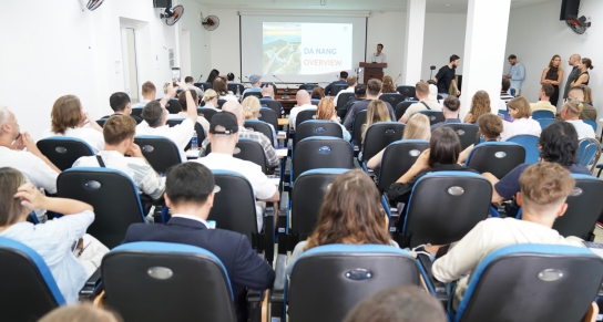 More Than 50 International Entrepreneurs Attend Investment Opportunity Briefing in Da Nang