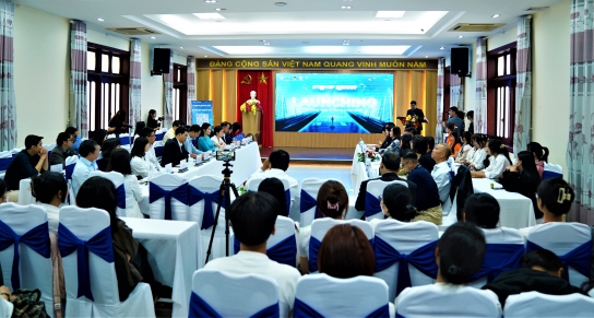 PHÁT ĐỘNG CUỘC THI STARTUP RUNWAY 2025 – KHƠI DẬY TINH THẦN KHỞI NGHIỆP TRONG SINH VIÊN