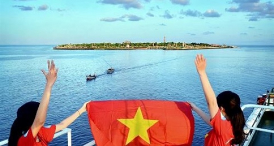 Phát động tham gia cuộc thi trực tuyến tìm hiểu kiến thức về biển, đảo Việt Nam “Tổ quốc bên bờ sóng” năm 2022.