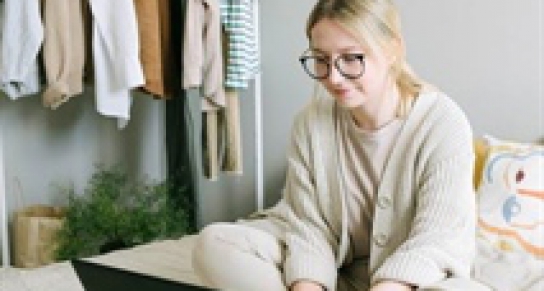 TẠI SAO NĂM 2024 LÀ NĂM HOÀN HẢO ĐỂ TRỞ THÀNH NGƯỜI Du mục KỸ THUẬT SỐ HOẶC LÀM VIỆC TỪ XA?