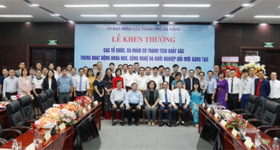 Ủy ban nhân dân thành phố Đà Nẵng tổ chức lễ khen thưởng các tổ chức, cá nhân có thành tích xuất sắc trong hoạt động khoa học, công nghệ và khởi nghiệp đổi mới sáng tạo thành phố Đà Nẵng